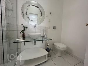 Image 18 - 874778