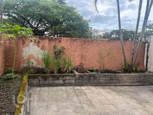 Image 27 - 874778