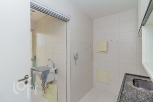Image 19 - 874783