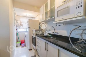 Image 9 - 874790