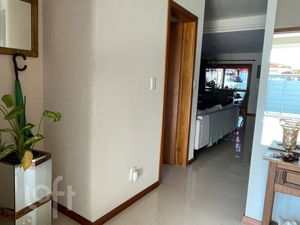 Image 8 - 874792