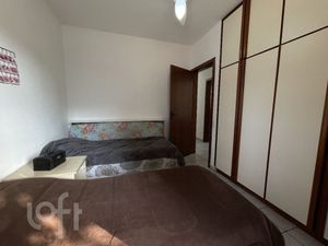 Image 6 - 874798