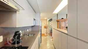 Image 13 - 874799