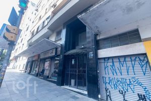 Image 8 - 874810