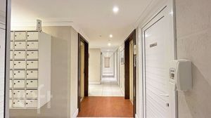Image 38 - 874822