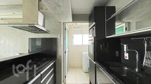 Image 12 - 874822