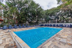 Image 38 - 874823