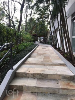 Image 23 - 874823