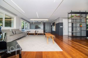 Image 13 - 874828