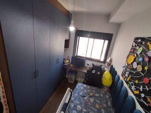 Image 10 - 874829