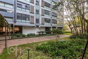 Image 34 - 874833
