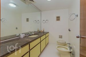 Image 62 - 874833