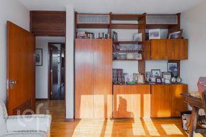 Image 53 - 874833