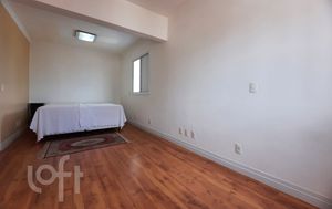 Image 18 - 874840