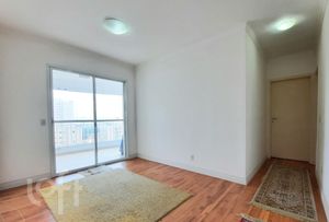 Image 10 - 874840