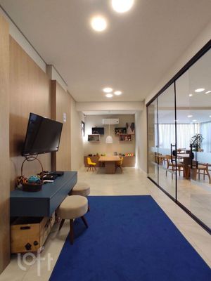 Image 21 - 874843
