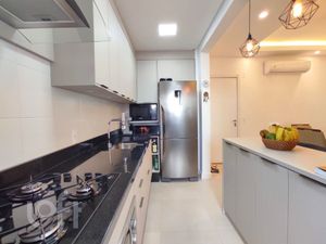 Image 9 - 874843