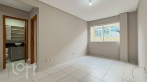 Image 3 - 874844