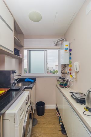 Image 18 - 874850