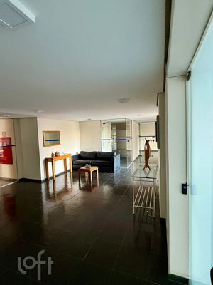 Image 19 - 874883
