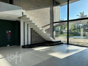 Image 21 - 874950