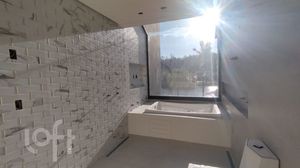 Image 33 - 874950