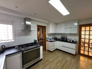 Image 11 - 874956