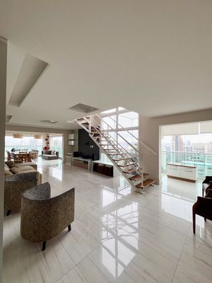 Image 17 - 874968