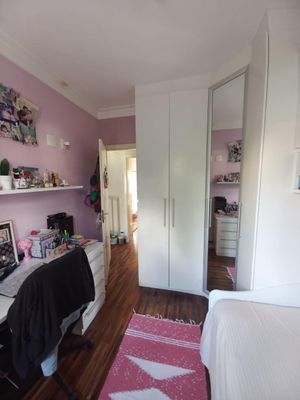 Image 17 - 874969