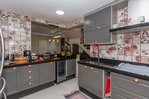 Image 34 - 874969