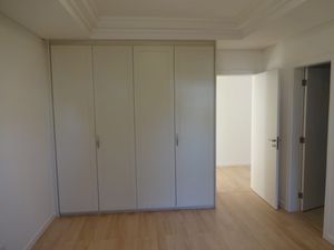 Image 1 - 874974
