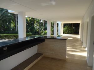 Image 5 - 874974