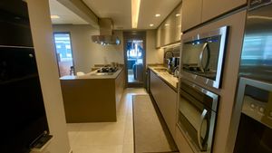 Image 4 - 874979