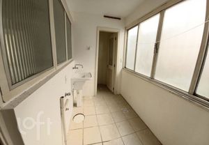 Image 8 - 874984