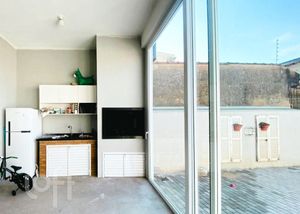 Image 12 - 875017