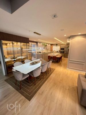 Image 10 - 875018