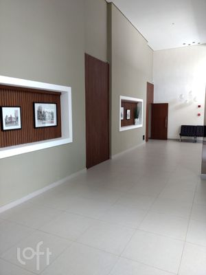 Image 13 - 875029