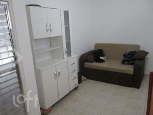 Image 10 - 875030