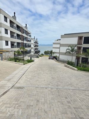 Image 19 - 875034