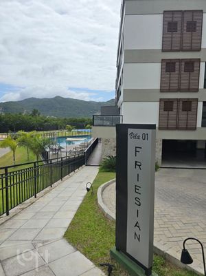 Image 4 - 875034