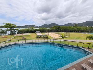 Image 6 - 875034