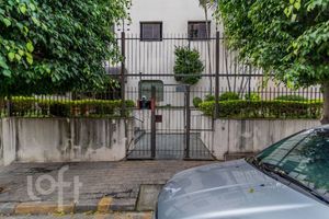 Image 42 - 875036