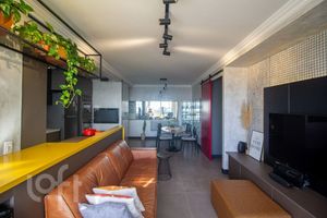 Image 1 - 875037
