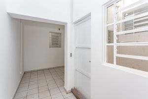 Image 8 - 875039