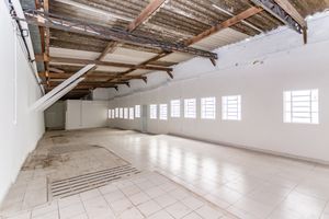 Image 30 - 875039