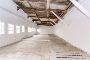 Image 32 - 875039