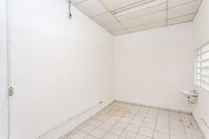 Image 34 - 875039