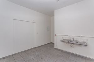 Image 79 - 875039