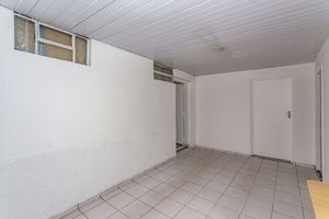 Image 92 - 875039
