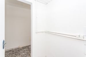 Image 119 - 875039